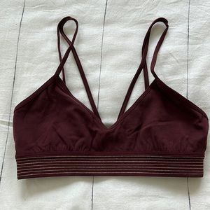 Lululemon sports bra